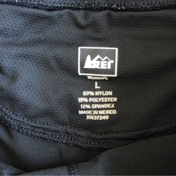 REI Black Performance Capri Leggings Bundle - Picture 5 of 7